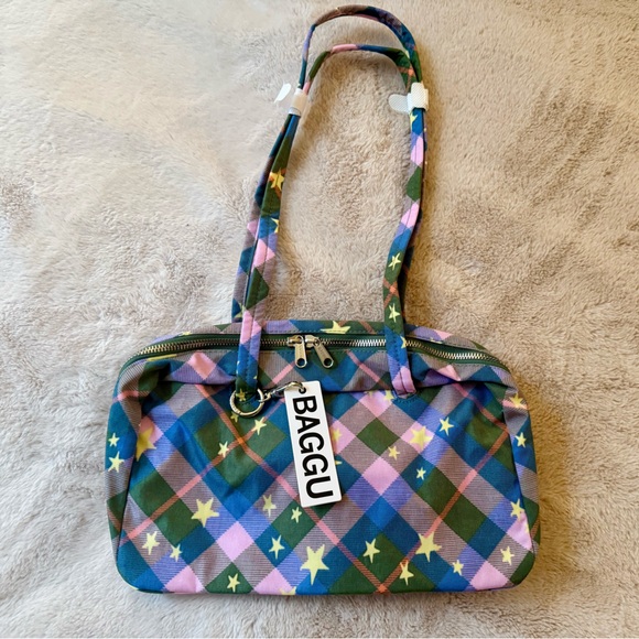 BAGGU Handbags - NWT BAGGU Nylon Bowler Bag Green Star Plaid